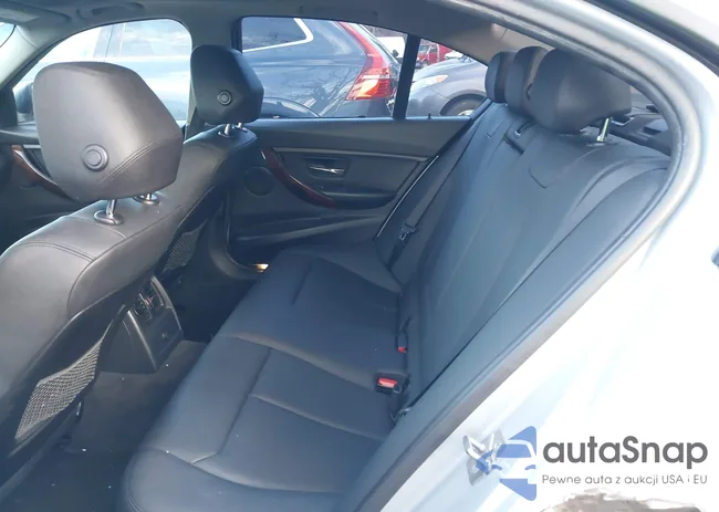 WBA3B9C58EF588329: 43809615