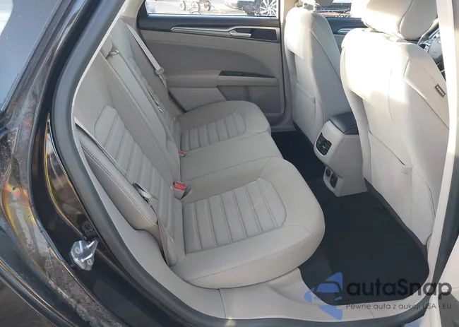 3FA6P0LU1JR250407: 43809929