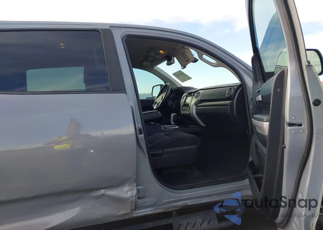 5TFDW5F11JX696664: 43810963