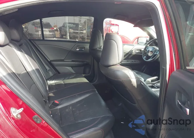 1HGCR2F16HA205912: 43811252