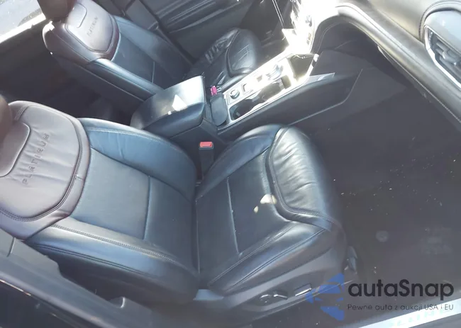 1FM5K8HC6LGC97733: 43811275