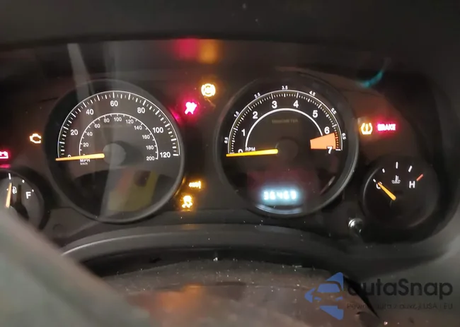 1C4NJRFB1HD113900: 43811343