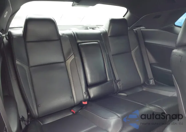 2C3CDZAG6GH178183: 43811358