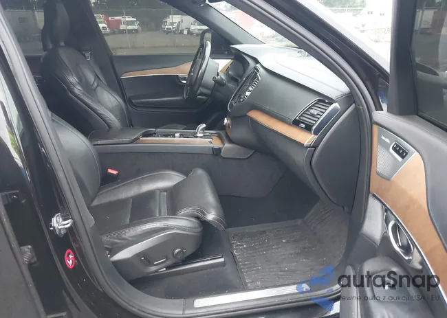 YV4BC0PL1G1053498: 43811462