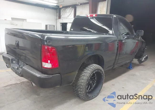 3C6JR6AT6HG631050: 43810605