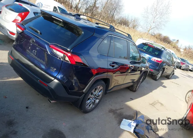 2T3A1RFV6SW501272: 43810656