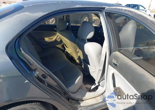 JH4CL968X5C005121: 43810841