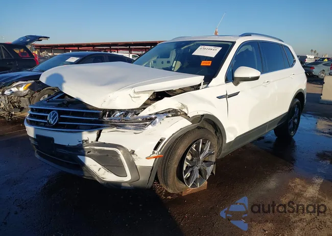 3VV3B7AX5NM131569: 43810845