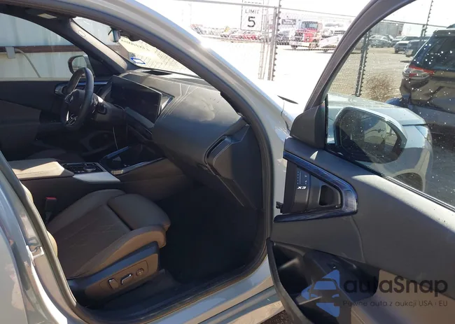 5UX53GP01S9Y52799: 43810868