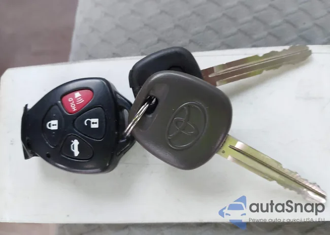 4T1BE46K49U358083: 43812191