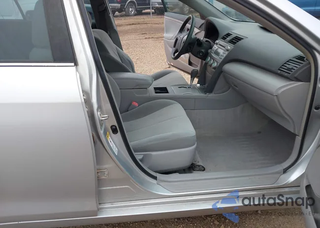 4T1BE46K49U358083: 43812191