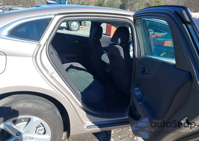 1G1ZB5ST1PF252216: 43812192