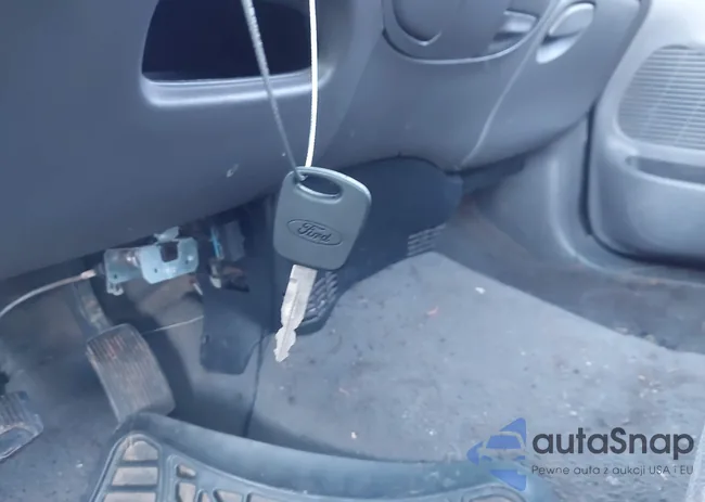 1FTRX18W5XNA56112: 43812267