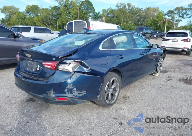 1G1ZD5ST4MF050833: 43812300