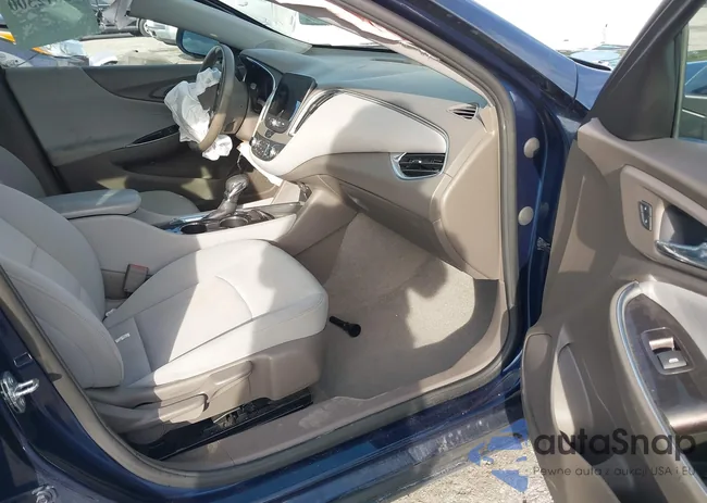 1G1ZD5ST4MF050833: 43812300