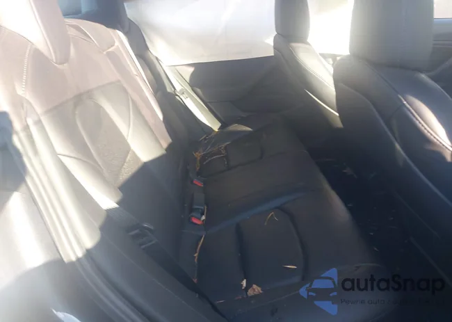 5YJ3E1EB3MF861971: 43812378