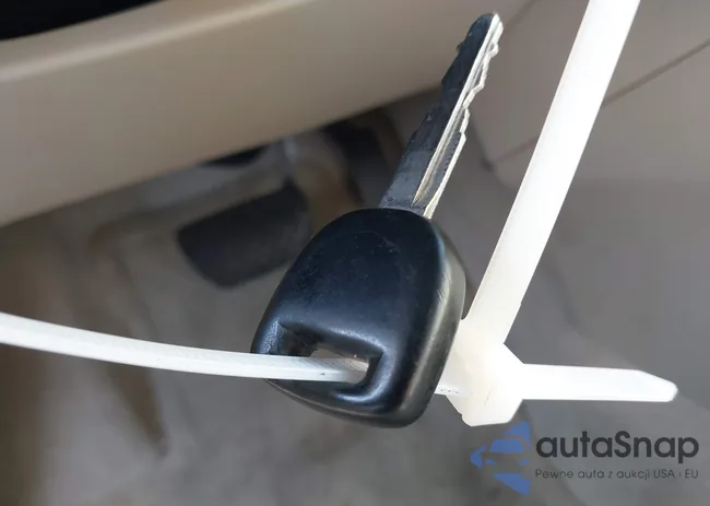 JM1BK32G081154423: 43811570