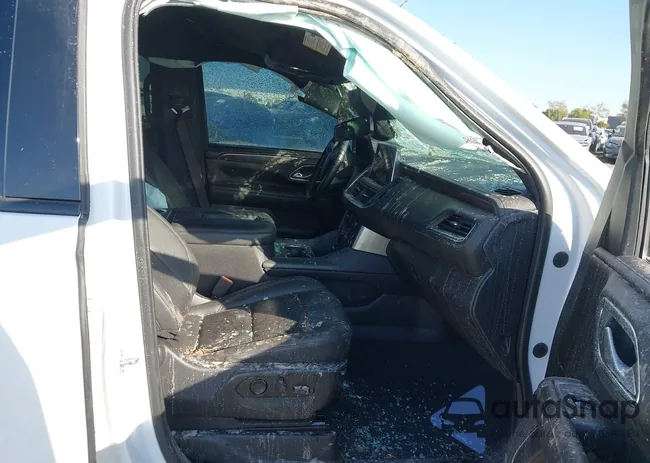 1GNSKPKD7PR131628: 43811799