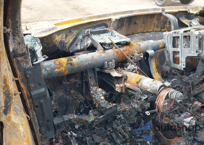 1FTRF14V08KB30927: 43811863