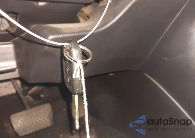 1HGCR2F32GA217037: 43812959