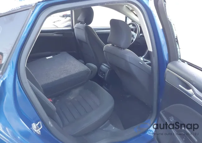 3FA6P0HDXHR362741: 43812975