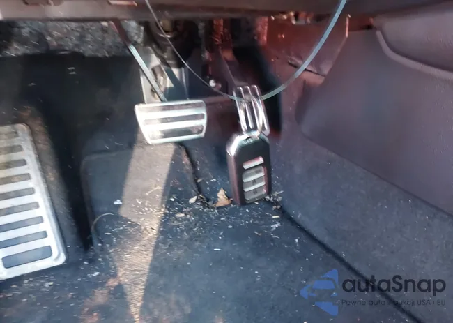 1HGCV1F36LA060712: 43813040