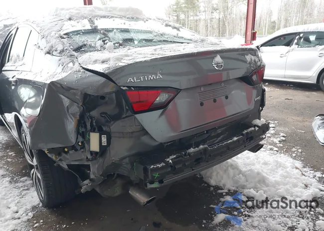 1N4BL4CW6MN419959: 43813112