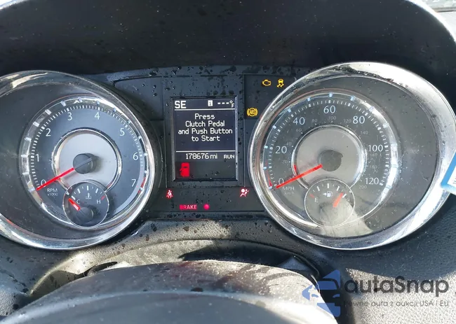 2C4RC1CG7CR376847: 43813145