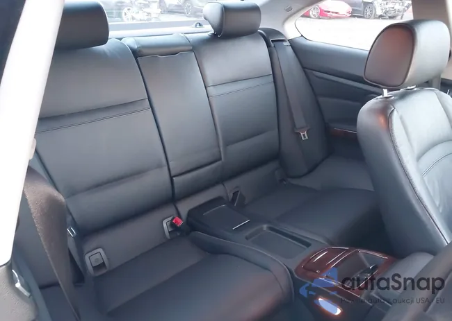 WBAKE5C53CE755890: 43813186