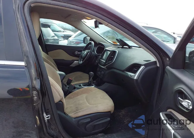 1C4PJMCS1HW666759: 43813291