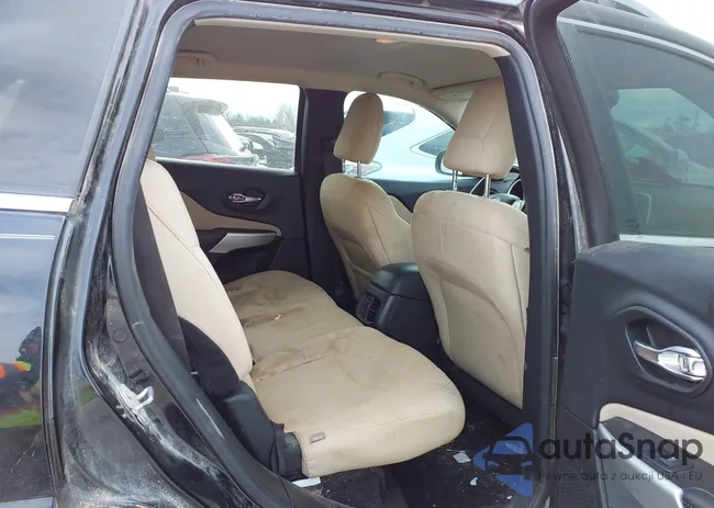 1C4PJMCS1HW666759: 43813291