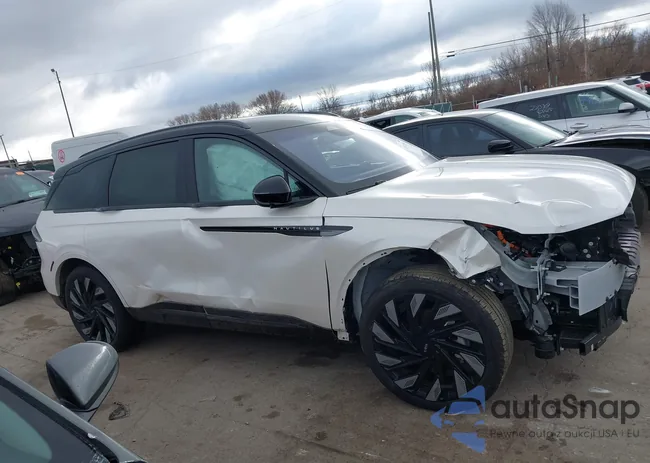 5LMPJ8K43RJ836413: 43812853