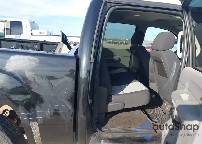 2GTEC13CX71512999: 43813917