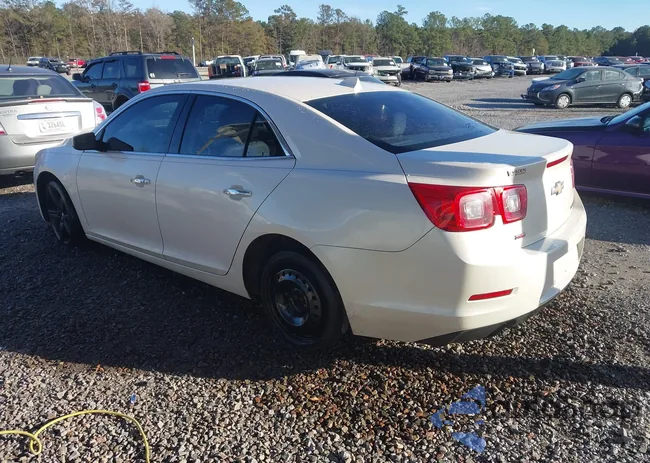 1G11J5SX1EF131217: 43813952