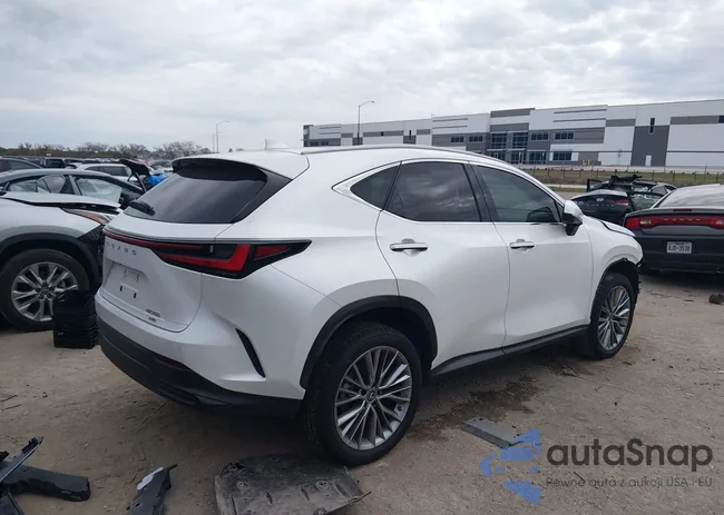 JTJHGCEZ0N2000435: 43813974