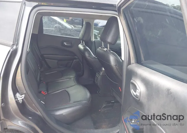 3C4NJDDB0KT651334: 43814102