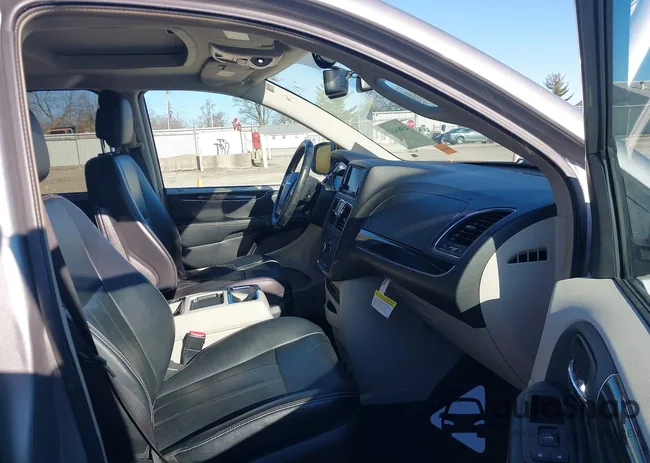 2C4RC1CG3GR221833: 43814170