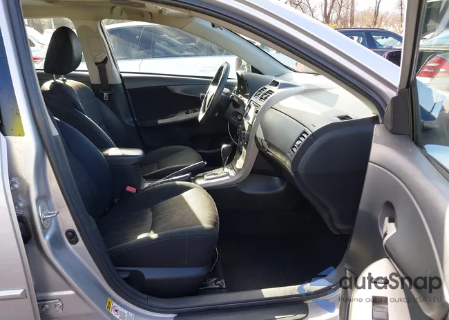 2T1BU4EE7CC882268: 43814266