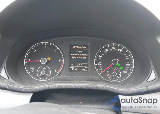 1VWBN7A3XCC077857: 43813672