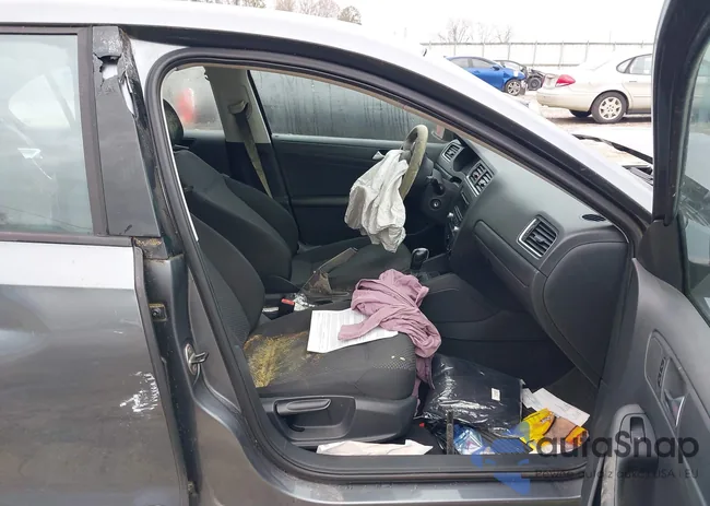 3VW2K7AJ5DM241118: 43814998