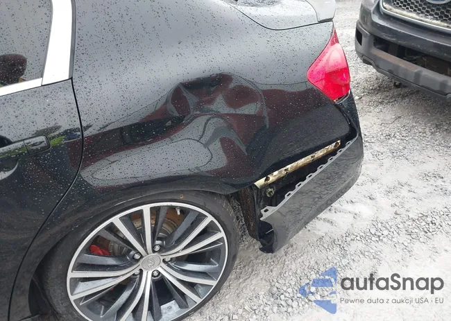 JN1CV6APXDM711395: 43815079