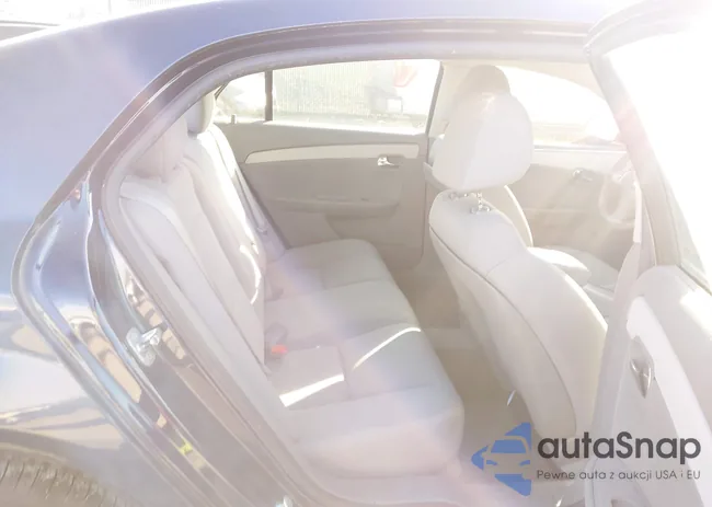 1G1ZB5EBXAF266674: 43815477