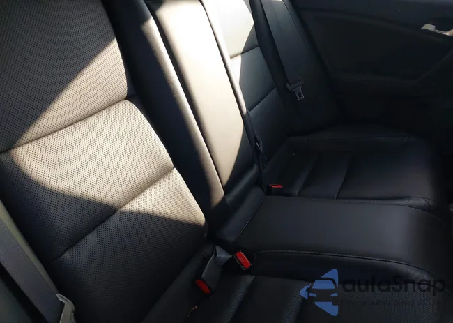 JH4CU2F40EC004870: 43814529