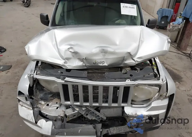 1J8GN28KX8W270484: 43814600