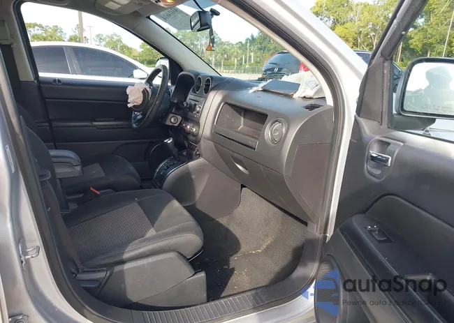 1C4NJCBA0CD683910: 43814614