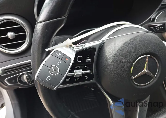 W1KWF8DB4MR644935: 43814630