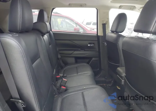 JA4AZ3A31GZ018057: 43814701