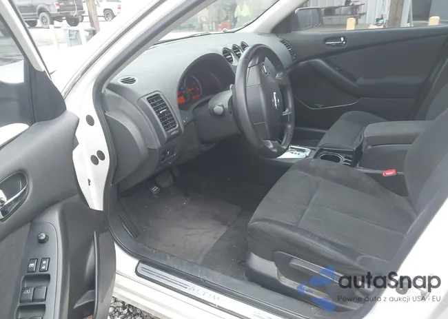 1N4AL2AP1CC109577: 43814737