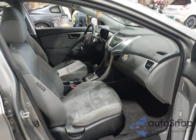 KMHDH4AE3BU148369: 43815922