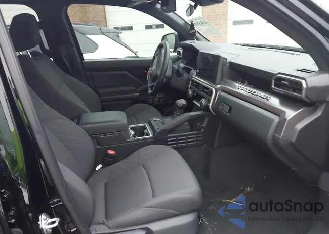 3TYKB5FN3ST018497: 43815953